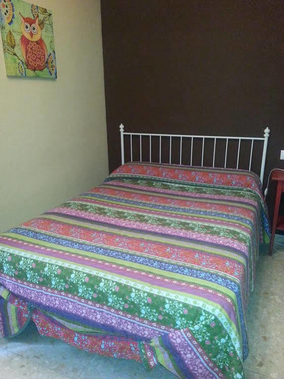 Hostal Tilos Malaga Zewnętrze zdjęcie