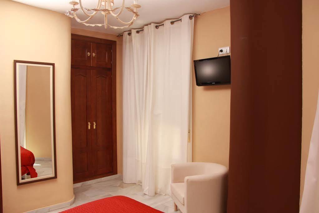 Hostal Tilos Malaga Zewnętrze zdjęcie